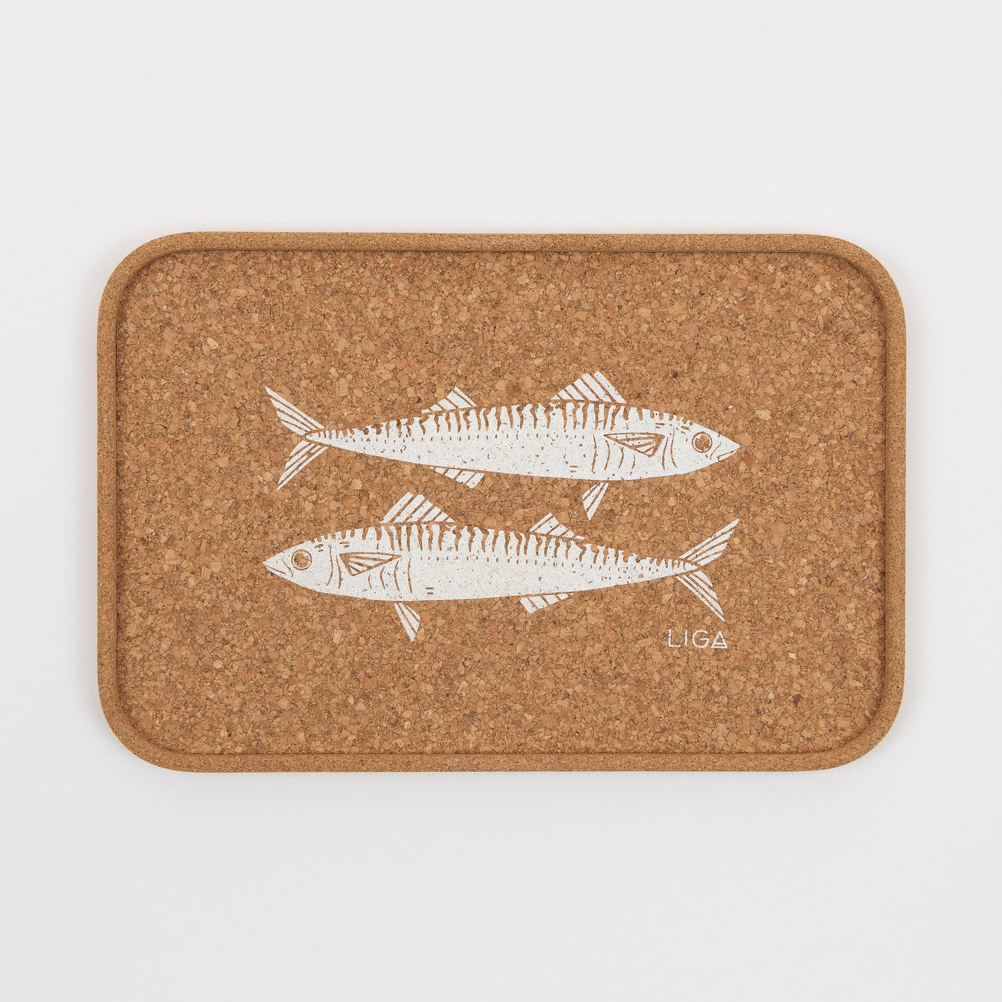 Rectangular cork drinks tray with a lip featuring an illustration of two mackerel in white.