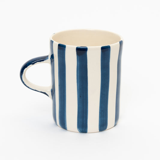 Wide blue stripes on a medium sized mug